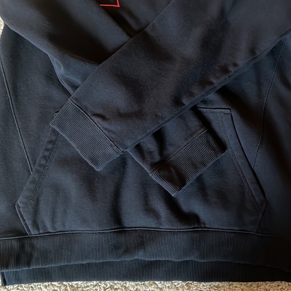 Boys under Armour hoodie - Picture 7 of 7